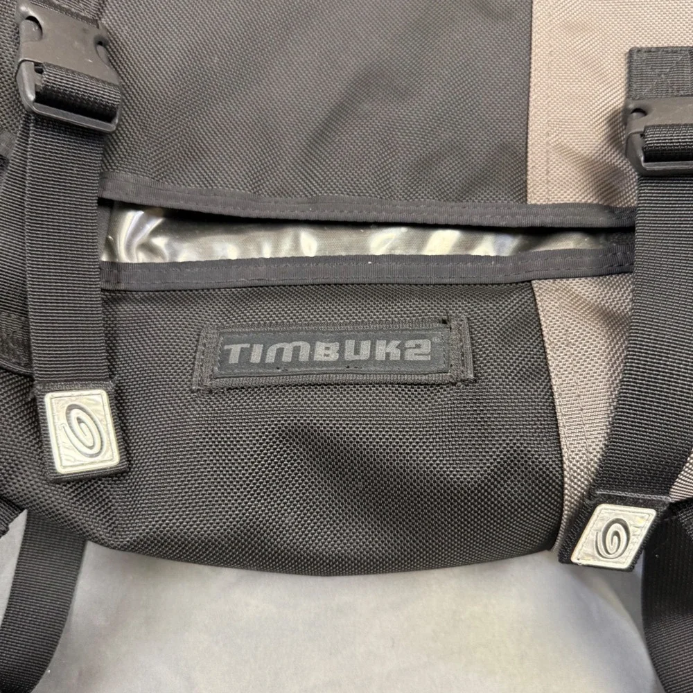Timbuk2 Classic Messenger Bag Black Grey Ballistic Nylon Commuter Shoulder Bag